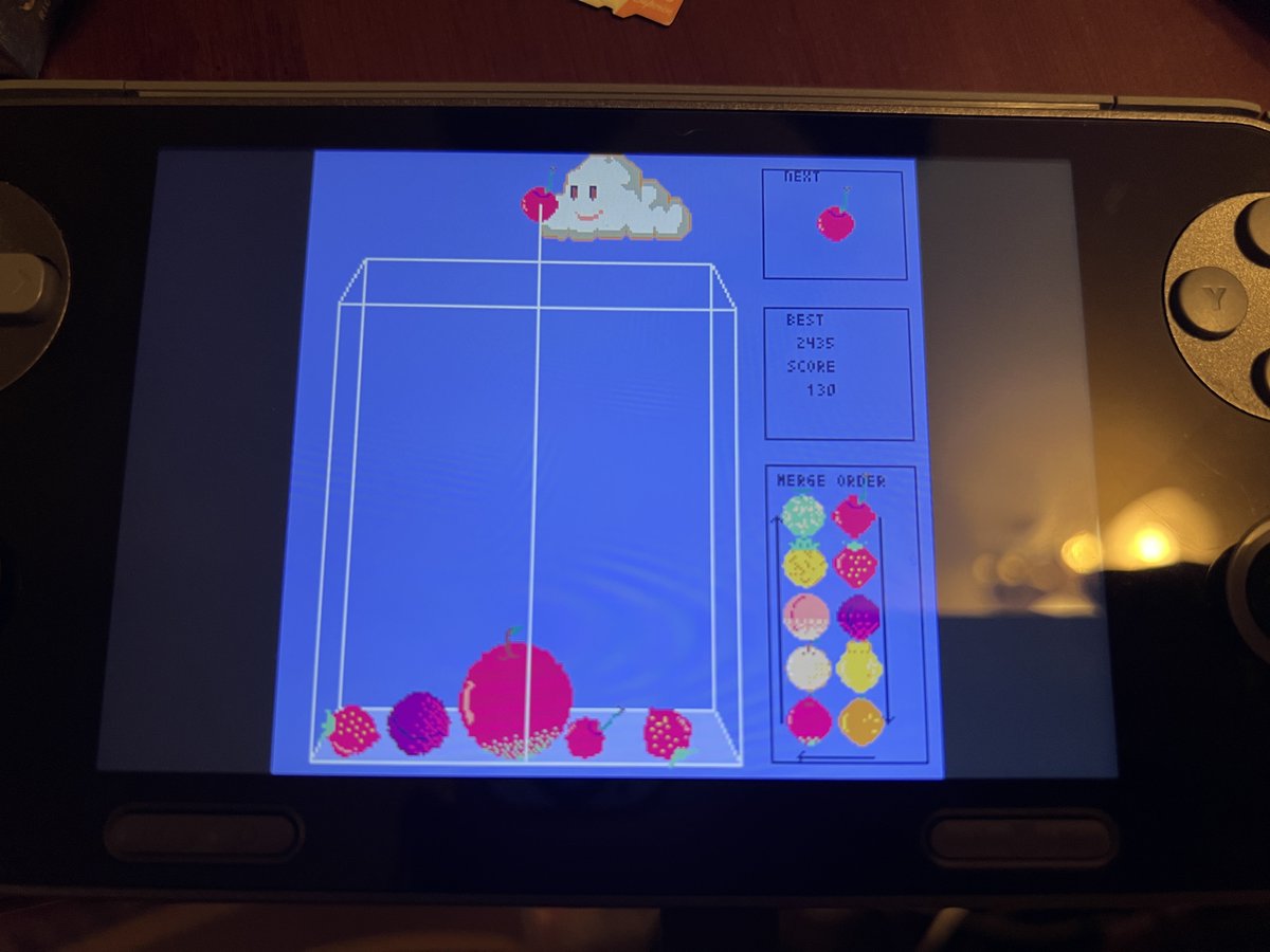 0_game_it's tweet photo. このアプデにより、例えばPymunkモジュールなどを必要とする「#177 Kudamono Merge」が動作するようになります😁
（スイカライクのゲームの中で、一番面白いと思っています）

他にもPyxel User Examplesの多くのゲームが実行できると思いますので、ぜひ皆さんも色々なゲームをPWFを通してプレイしてみてください✨
https://t.co/f1gJNl55DZ