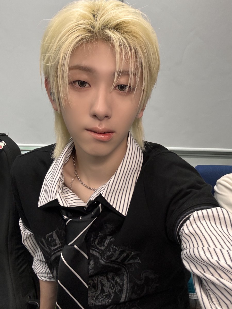 gunwoouy's tweet photo. 웃겨죽을것같음 ㄱㅇㅇ https://t.co/8DvWdhI0vQ