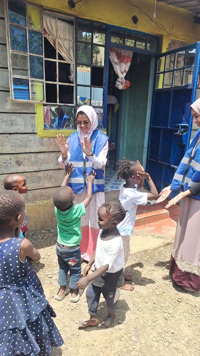ProjectRiseDB's tweet photo. 15 centres. 900 children.
One shared effort to make a difference.
In Nairobi, our volunteers visited orphanages and rehabilitation centres to distribute food and spend time with the children.
 #DawoodiBohras #BeatTheHunger  @Bohras_EAfrica https://t.co/I36lNdA0DL