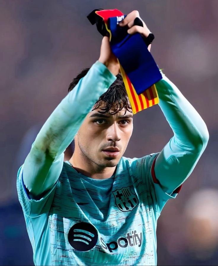askimpedri's tweet photo. something about he and blue https://t.co/tzrGizHP3k