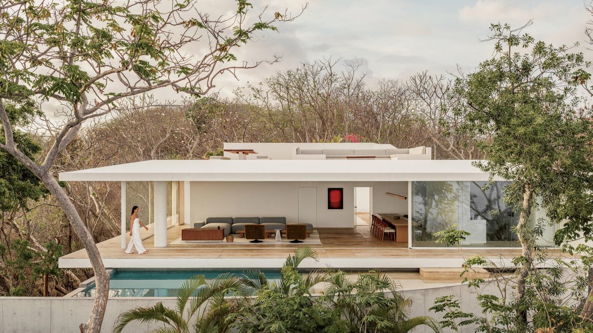 lopedetoledo's tweet photo. Dime que te gusta Mies van der Rohe, sin decirme que te gusta Mies van der Rohe. Y ojito con las vistas.

[Casa Malonic, HW-STUDIO] https://t.co/gMMjEO2yxK