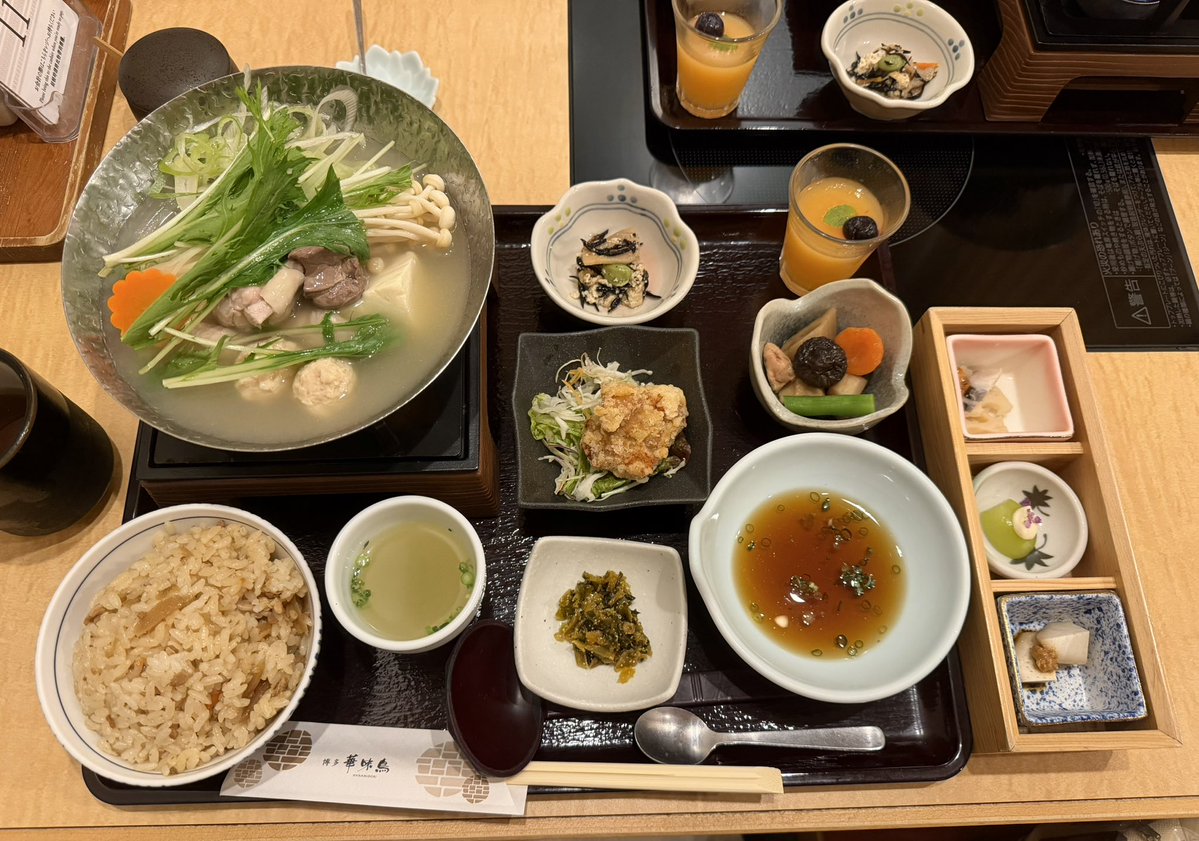 aikame223's tweet photo. 水炊きランチ
ここの唐揚げがめちゃ美味しかった
大阪でも同じお味だろうか⁉️
#FROMHERE https://t.co/TPWmcUnYF5