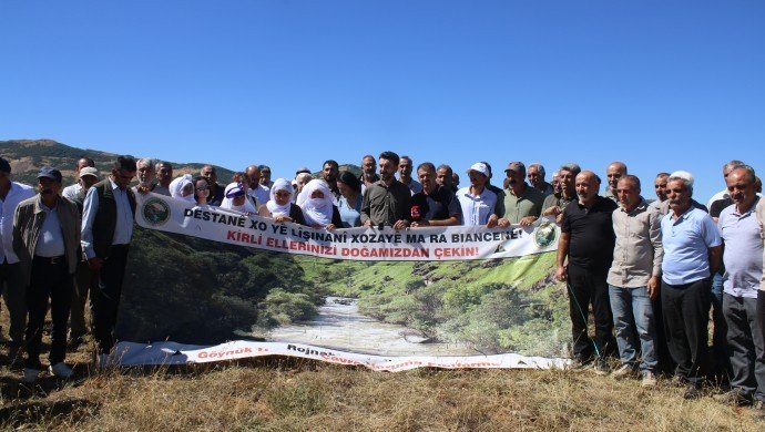 OHulaku's tweet photo. Karacehennem Ormanları’nda doğa talanına geçit vermeyeceğiz.

“Gençleştirme” adı altında yürütülen ekolojik yıkıma karşı ormanlarımızı, suyumuzu ve yaşamı savunacağız.

Karacehennem'de talana direnen herkesi selamlıyoruz. https://t.co/z3kKUoxVNO