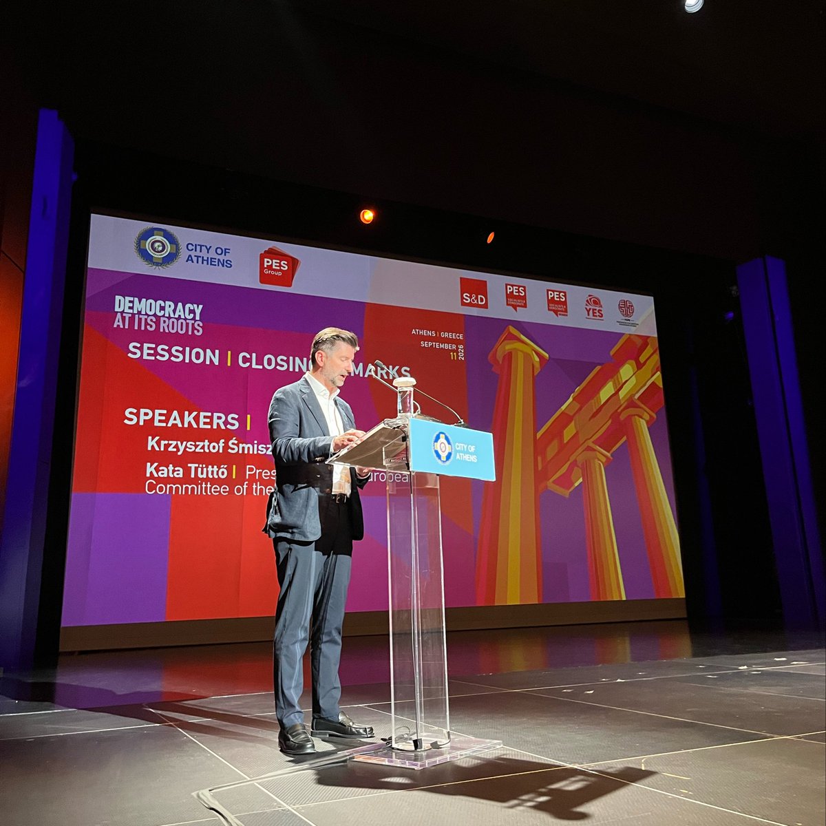 PES_PSE's tweet photo. In Athens, PES Vice-President @K_Smiszek reminded us that democracy is not a stage for strongmen to dominate.

It is a shared foundation where every voice counts, institutions remain free, and people have a real stake in shaping their future.

Defending democracy means defending social justice too.