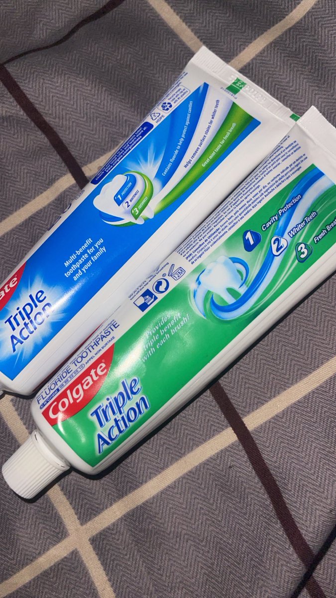 JuxtOma's tweet photo. There’s a fake Colgate toothpaste in circulation guys…. One of this a fake and have no nafdac number. @NafdacAgency @Colgate https://t.co/sE6YHlrcRb