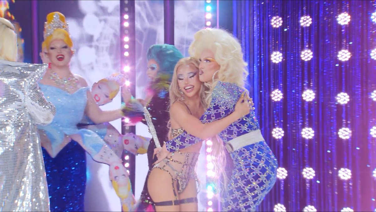 KINA2_2's tweet photo. A lot of people clowned this season when it was announced but this cast and honestly production proved everyone wrong, great queens, great storylines, a mostly fair judging, an amazing top 4 and a super satisfying winner

#DownUnderVsTheWorld
#DragRaceDownUnder https://t.co/KKOSVPOjQ8