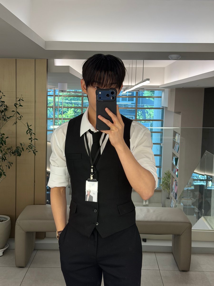 AHOF_official's tweet photo. #AHOF #아홉
#STEVEN #스티븐 https://t.co/hZ39BFkASW