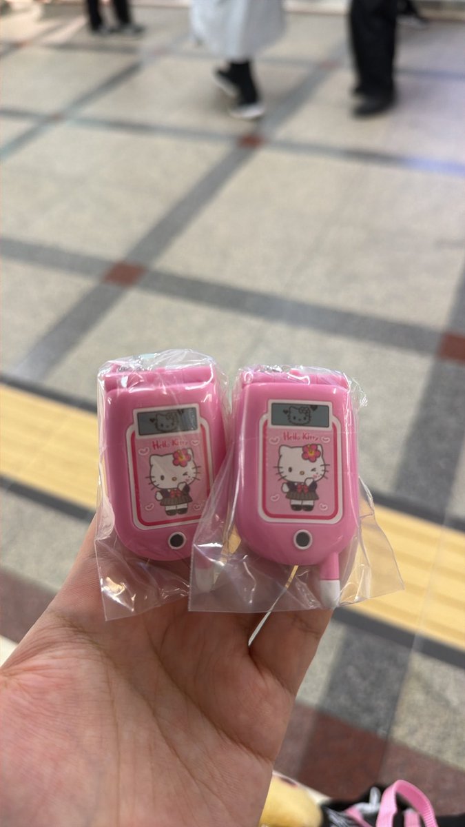 __2000515's tweet photo. @mint_802 こちら郵送にて交換可能でしょうか？ https://t.co/hAHWG8En8k