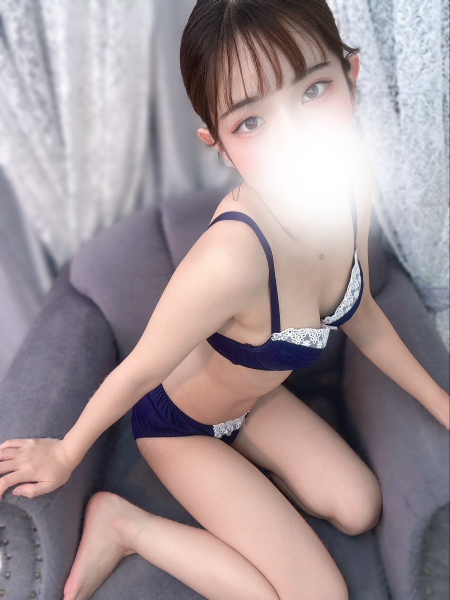 syqwye's tweet photo. しのだけって言って？🤍 https://t.co/YBxK8sWEJM