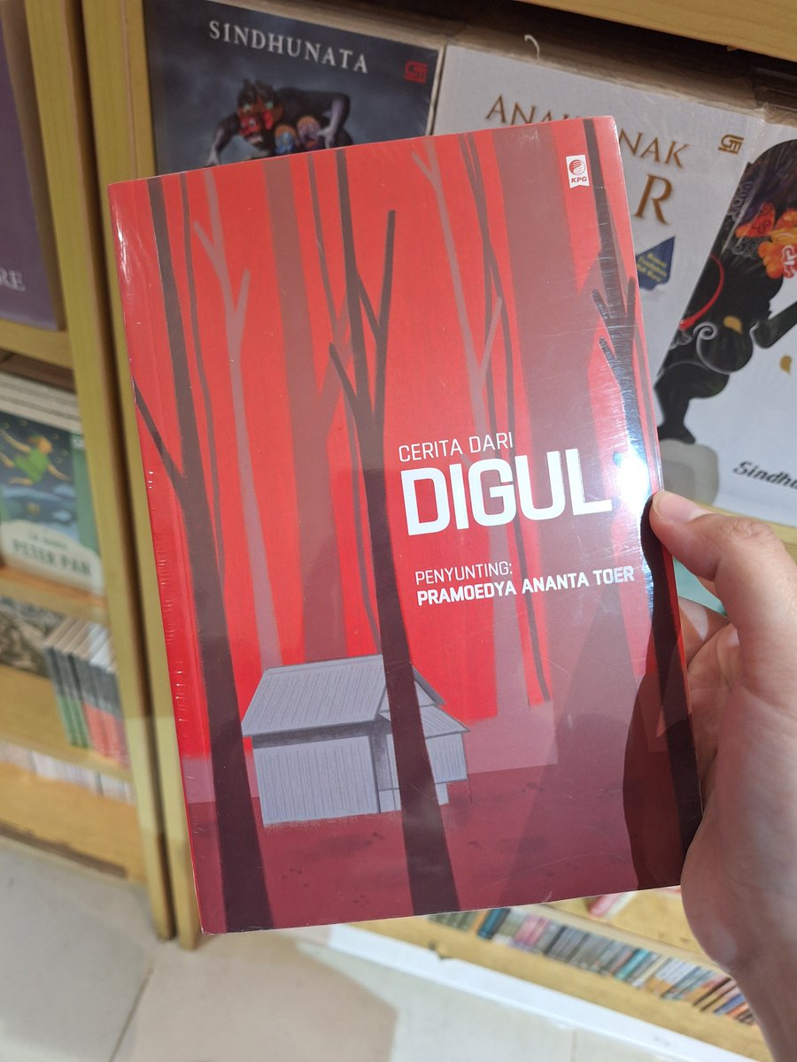 bonjonvii's tweet photo. pilihan buku yg premisnya eye catching, mending yg mana yh, apa ada yg perlu di-blacklist? (blm background check) https://t.co/dnKxyei3Lg