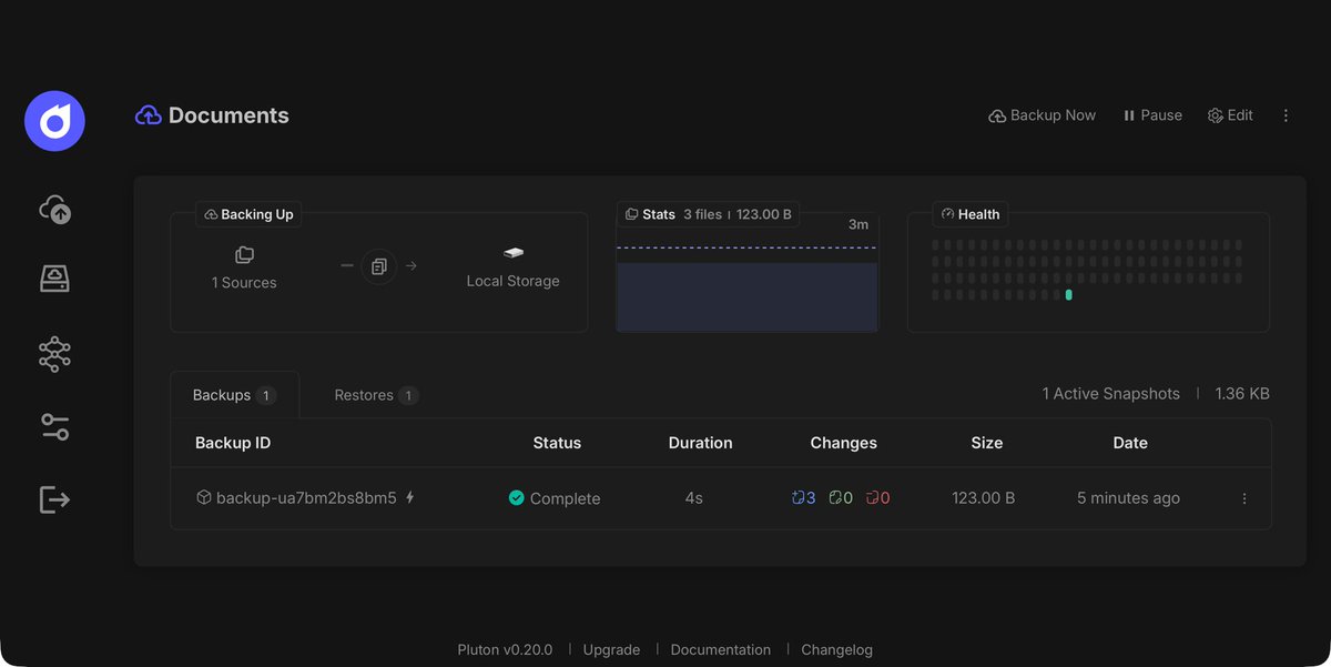 Lab312_'s tweet photo. 🛡 PLUTON - L'INTERFACE WEB QUI REND LA RÈGLE 3-2-1-0 ENFIN PRATICABLE 

1. Restic chiffre.
2. rclone parle à 70 services de stockage.
Mais les connecter ensemble demande des scripts, de la maintenance, et de la surveillance. 

Pluton fait ça depuis un navigateur. 

🔍 COMMENT CA MARCHE 
Tu décris ton plan de backup via un formulaire:
- Source
- Destination (disque local, S3, Backblaze B2, Google Drive)
- Fréquence
- Politique de rétention

Pluton génère les commandes restic derrière. Sauvegardes incrémentielles, chiffrées avant envoi, réplicables vers plusieurs destinations pour respecter la règle 3-2-1-0. 
Docker Compose, deux fichiers, une minute et c'est en ligne. 

 ⚠️ LE POINT A NE PAS RATER  L'ENCRYPTION_KEY
dans le .env, c'est le mot de passe de tous tes dépôts restic.  La perdre = perdre tes sauvegardes.
La changer = rendre illisible tout ce qui a déjà été écrit.  Copie-la dans ton gestionnaire de mots de passe avant toute chose.
C'est la règle 0 avant même la règle 3-2-1. 
Et si tu es sur Mac avec Docker Desktop, vérifie les colonnes après ta première sauvegarde. Pluton peut afficher "Complete" avec 0 fichier et 0 octet sauvegardés.

Le statut vert ne prouve rien - les chiffres, si.  

🎯 CE QU'ON RETIENT 
- Gratuit pour une machine
- Pro à 59$/an pour piloter plusieurs machines depuis la même interface
- Restauration testable en dry run avant de toucher au disque
- Dépôt restic standard: récupérable même si Pluton disparaît demain 

Une bonne sauvegarde non testée n'est pas une sauvegarde. C'est une fausse sécurité. 

La règle 3-2-1-0, on en parle en formation, et on vérifie que ça restaure vraiment.  💼 

Source en commentaire ! 👇