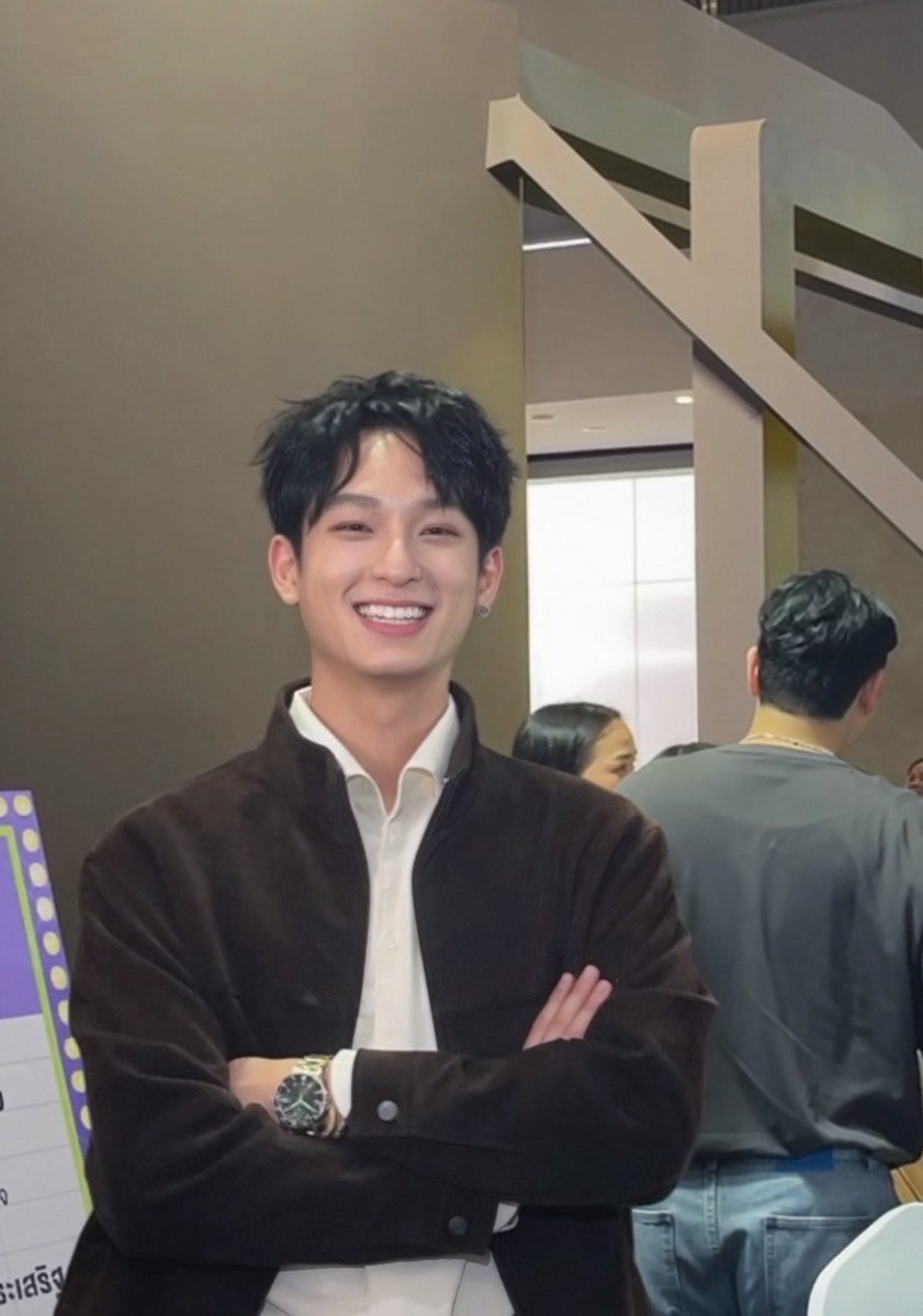 chichameowww's tweet photo. ชั้นรักรอยยิ้มเด็กคนนี้จัง 💛 https://t.co/mGOeB20fGX