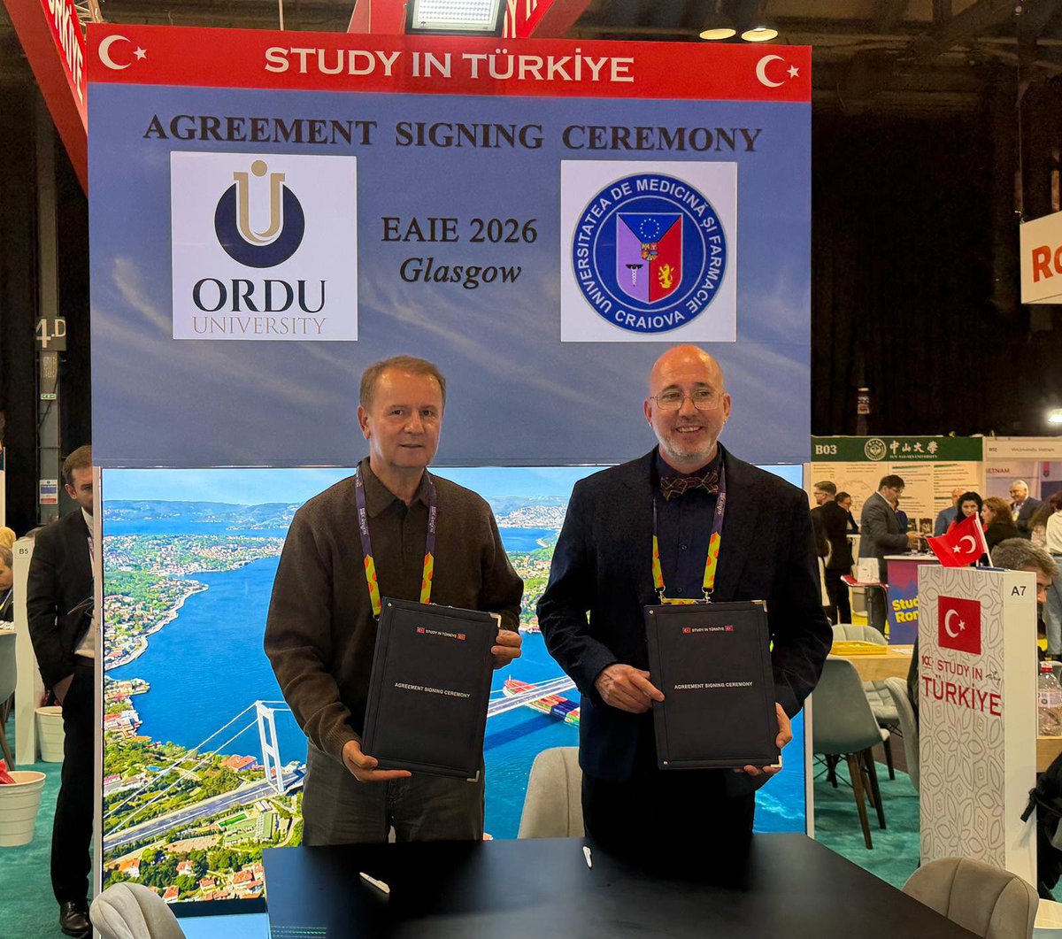 orduniversitesi's tweet photo. Üniversitemiz, Avrupa’nın önde gelen yükseköğretim buluşma noktası olan ve bu yıl Glasgow’da 36’ncısı düzenlenen “Avrupa Uluslararası Eğitim Birliği (EAIE) Konferansı ve Fuarı”nda yer aldı.
Uluslararası yükseköğretim dünyasının önemli temsilcilerinin bulunduğu etkinliğe https://t.co/LwHKlbm4vF