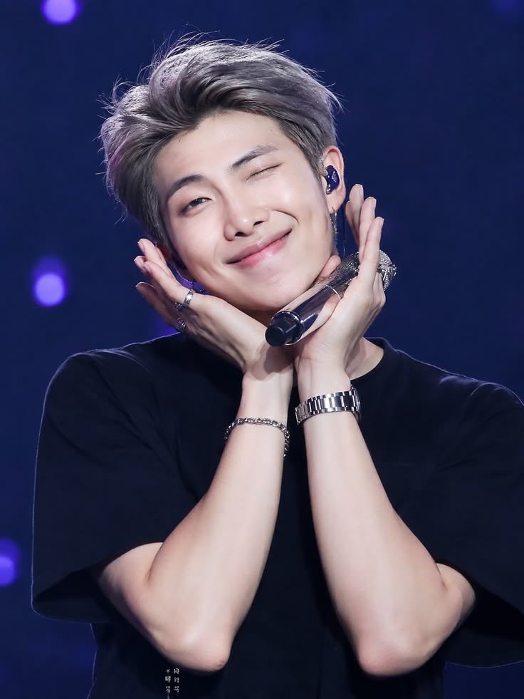 la_chicca79's tweet photo. Happy Birthday, Namjoon. 💜
Your music and your words are carrying me through one of the hardest moments of my life. Thank you for making me feel a little less alone when I need it most.

POET OF OUR GENERATION

#HAPPYRMDAY
#HappyBirthdayNamjoon
#LoveForNamjoon
#OurRightPlaceRM https://t.co/1eXWFYCixj