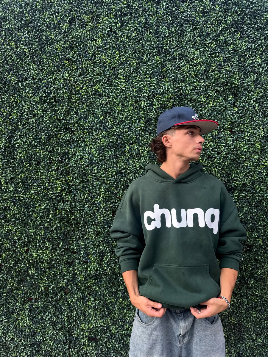 leal1989's tweet photo. Green team @zrelich

Hero hoodies leave the shop in four days. Most sizes and colors are sold out. https://t.co/3OH0LmJ1t6