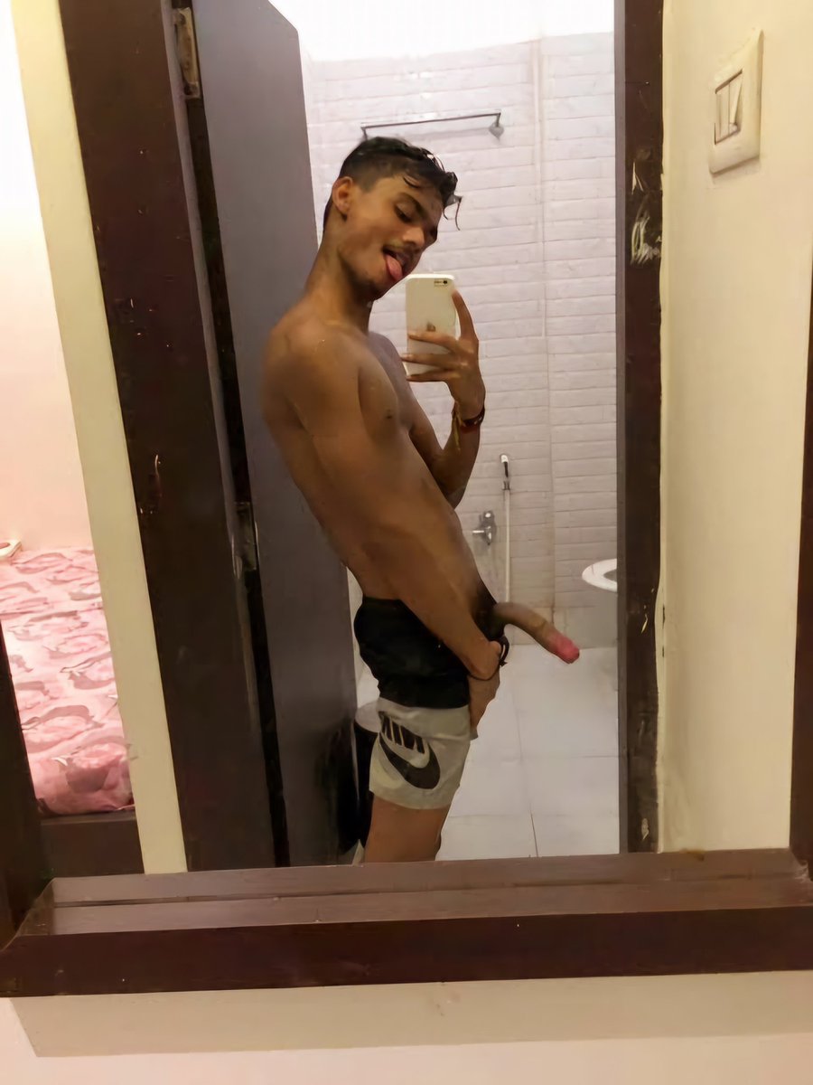 Dipto9t8's tweet photo. @imrohitbarik Hot 🥵 https://t.co/2wBL0Fp15t