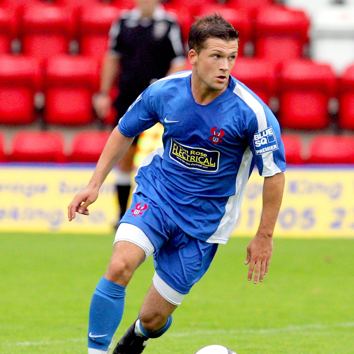 khfcofficial's tweet photo. 📚 We're pleased to share a tribute to David McDermott in tonight's match programme against @Official_HUFC. 

Read now:  https://t.co/UFldmLM7IH

💓 We're also encouraging fans to join in an applause in the 38th minute tonight, in David's memory. https://t.co/ONQX5fbKQC