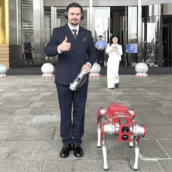 GalileoRobot's tweet photo. Looking back at Galileo Tech at 2026 Summer Davos. 🤖 We explored embodied intelligence, physical AI and robot applications for industrial inspection, energy security and emergency response.

📧 Contact: galileo@galileotime.com

#galileorobotics #embodiedintelligence https://t.co/HlQvYeE9aE