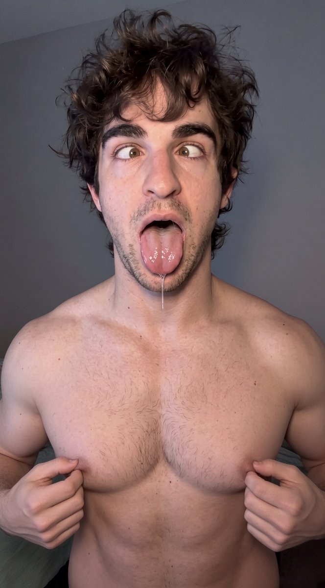 alphafapfapfap's tweet photo. bro it's face fuck friday https://t.co/XPqfO28Ze1