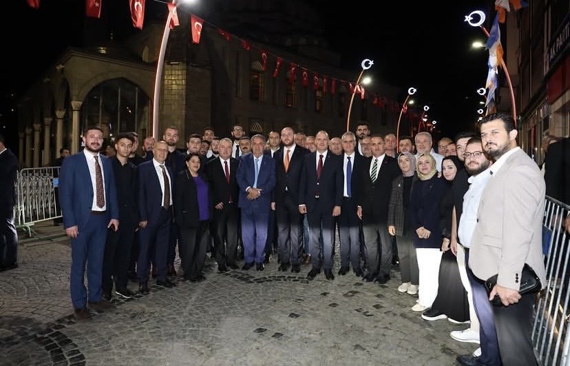 emres4hinnn's tweet photo. 📍 Rize

Rize hazır, AK Gençlik hazır! 🇹🇷

Teşkilat Başkanımız Sayın @abuyukgumus’ün öncülüğünde hazırlıklarımızı yerinde değerlendirdik.

Cumhurbaşkanımız ve Genel Başkanımız Sayın Recep Tayyip Erdoğan’ı Rize’de karşılamak için sahadayız. 🇹🇷 https://t.co/b6G43TASdN
