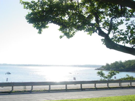 JessanDunnOtis's tweet photo. The sun's rising on what appears is going to be another beautiful September 11 day in Rhode Island. Where were you 25 years ago?
#September11 #NeverForget #NeverForgotten #DayOfService https://t.co/dCKGp1Vih8