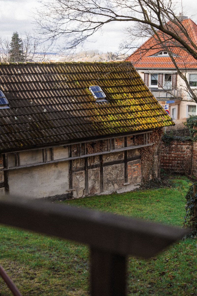 BauCheck's tweet photo. Schimmel am Dachboden? Häufig stecken Feuchtigkeit, Luftundichtheiten, Wärmebrücken oder Probleme bei Dämmung und Dach dahinter. Entscheidend ist: Ursache finden, nicht nur reinigen.

https://t.co/zmr5raOyNo

#Schimmel #Dachboden #Feuchtigkeit https://t.co/3MZ4mSJgv6