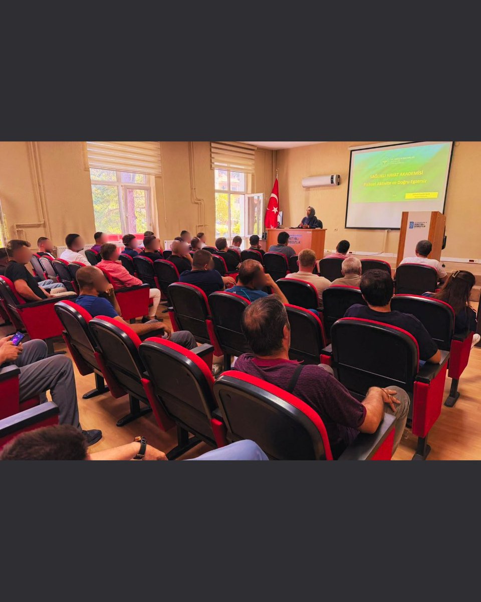 AfyonDsm03's tweet photo. Afyonkarahisar İl Sağlık Müdürlüğü tarafından 63 yükümlünün katılımıyla "fiziksel aktivitenin önemi  " konulu seminer düzenlenmiştir.

#denetimliserbestlik #FizikselAktivite #Sağlık #ilsağlık #afyonkarahisar #cte https://t.co/yhjfZWfqK3