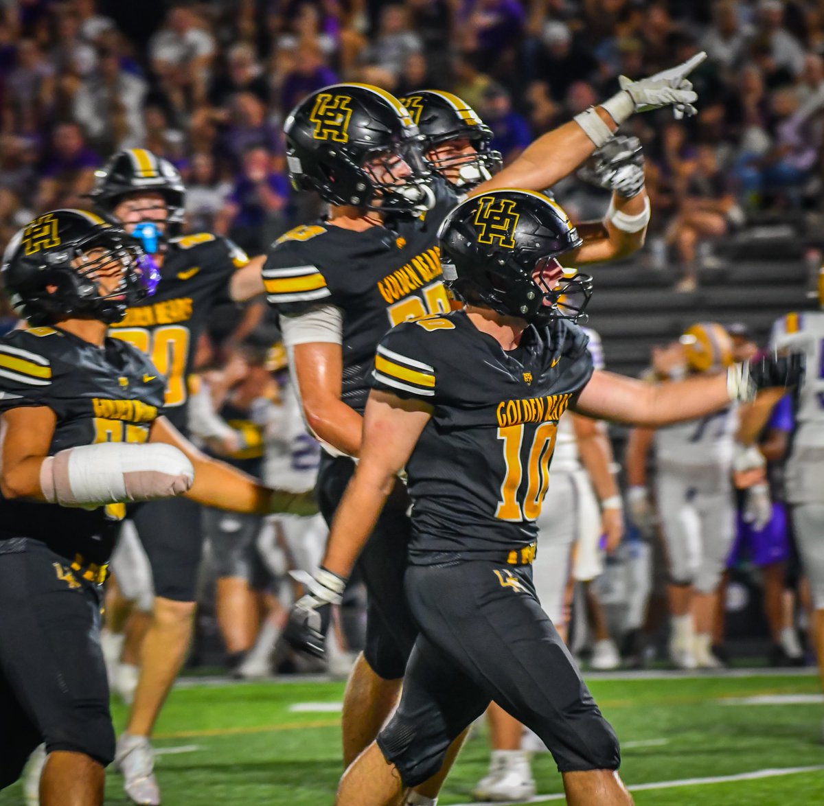 jbuttermore2's tweet photo. GAMEDAY! WEEK #4! https://t.co/jOEqV6NHj1