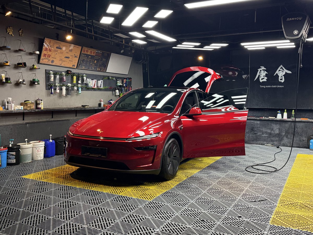 M_A_Vance's tweet photo. @tesla_singapore @qhventures 🫪 https://t.co/tgCNJyNC1N