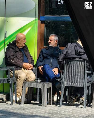afrikali6numara's tweet photo. SON DAKİKA / İsmail Kartal, Anadolu Kavağı'nda kıraathanede otururken oralet sipariş etmesine rağmen kivi geldi.

İsmail Kartal, hemen kıraathaneden ayrıldı. https://t.co/2Y1YkcYKi2