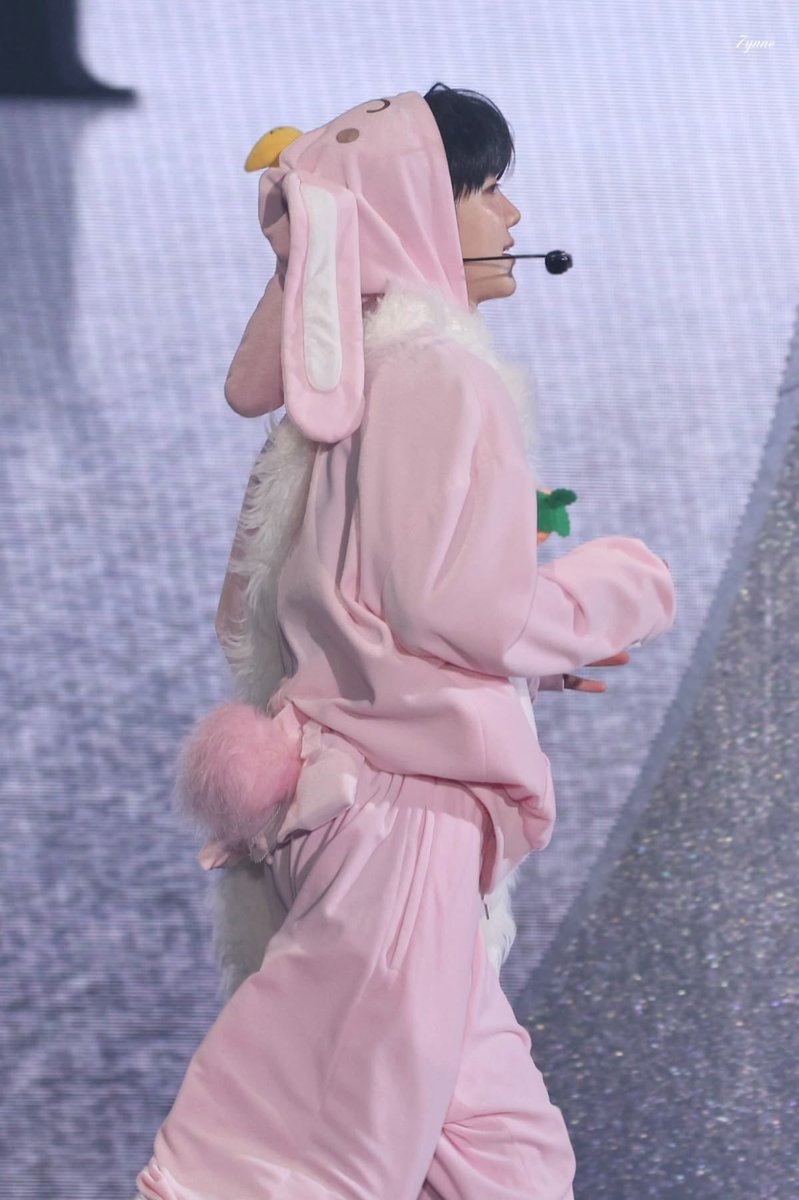 pinkkinjm's tweet photo. https://t.co/LRtuPZoNm1
