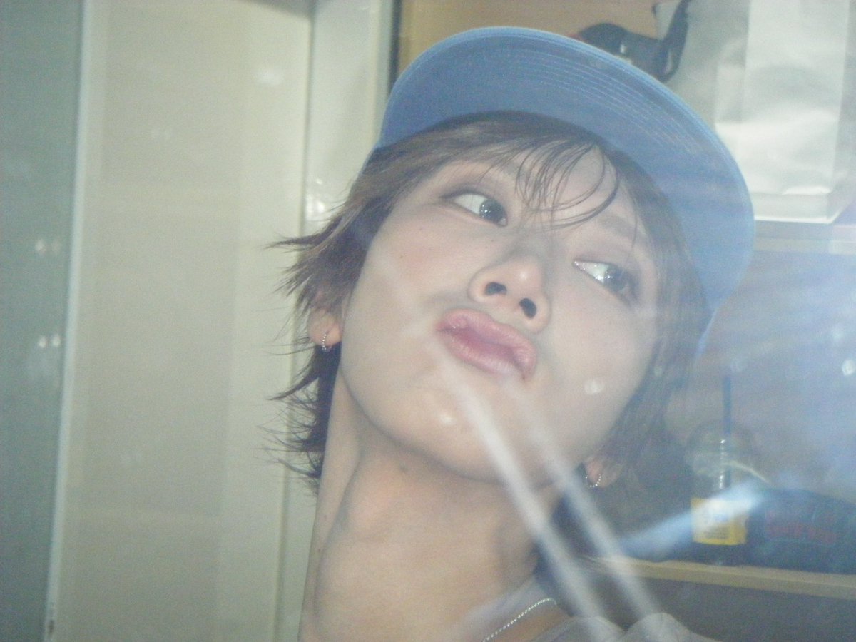 TENzenter's tweet photo. 260911 #tenlee_1001 Instagram Update

2026.09.11 💜🖤💜🖤💜

#TEN #OUTWEST  
#TEN_OUTWEST
#TENLEE #เตนล์ https://t.co/zNF37ImK71