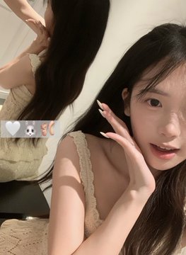 tarakanderson's tweet photo. 有没有男的就陪我聊天 https://t.co/sHlKwPuZ4x