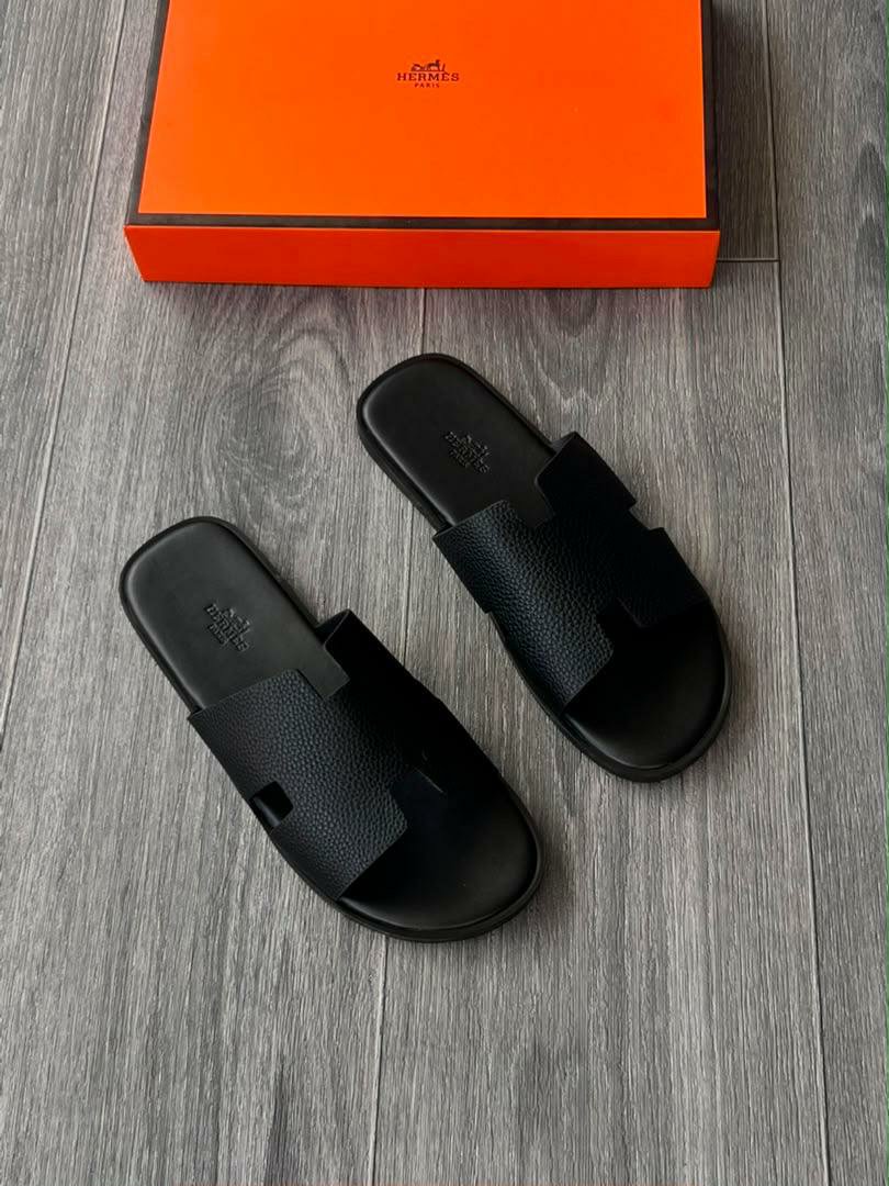 Utamkid1's tweet photo. QUALITY SENDOZ AVAILABLE🔥🔥🔥
Size : 39,40,41,42,43,44,45,46
Price 65k tu
Calls, Texts &amp; Wat’Assp 0717969170
Tunapatikana Dar Es Salaam 
Tunafanya delivery 
Tunatuma mikoa yote.
Hermes OG
#NGUO #ONLINESHOPPING #TANZANIA #ONLINESTORE #Deriverycountrywordwide https://t.co/X743DWaTQu