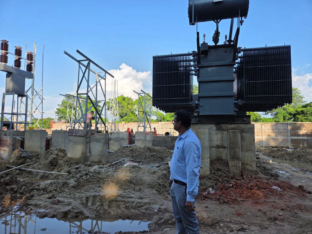 ESD_RAXAUL's tweet photo. ⚡ Strengthening Power Infrastructure in Ghodasahan, Raxaul ⚡
Work is progressing on the construction of a new Power Sub-Station (PSS) at Ghodasahan, Raxaul under the RDSS Scheme. https://t.co/K2qNmtdIg5