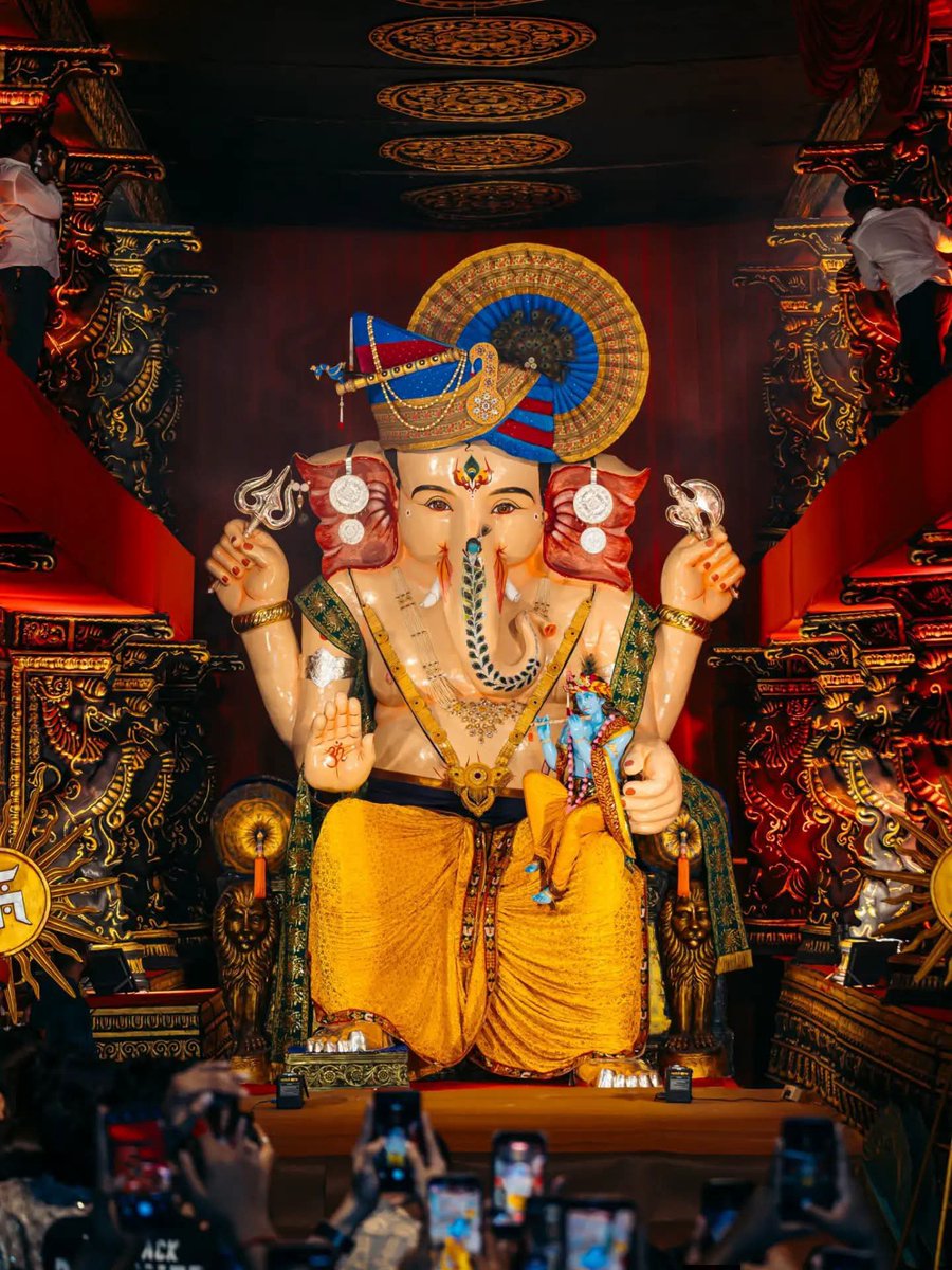 MarathiPrasar's tweet photo. गिरगावचा राजा २०२६

#गणेशोत्सव२०२६ #Ganeshotsav2026 https://t.co/CyQ62pDTiB