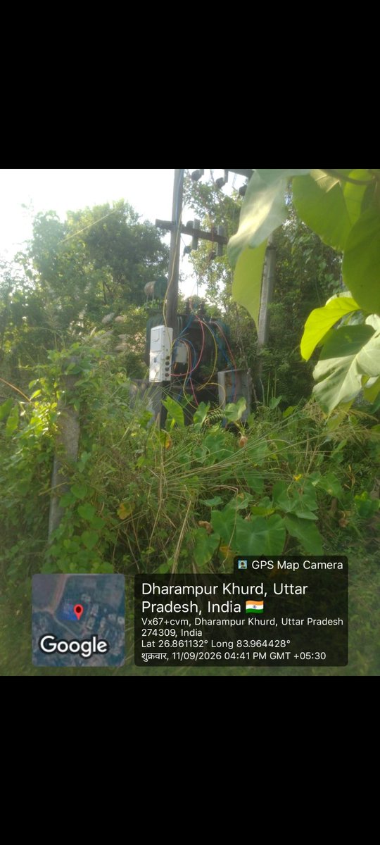 Jyshahi1985's tweet photo. Mahoday, ravinder Nagar dhoosh, Kushinagar, Uttar Pradesh mein Doctor colony milky road me pole pe light ke liye swich , transfarmer jo jamin par hai ko boundrykarne aur tar pe ja rahi tree ki Dali ko chhatane ki kripa Karen sir please @UPPCLLKO @puvvnlkusinagar @aksharmaBharat https://t.co/Ge30dgjLmP
