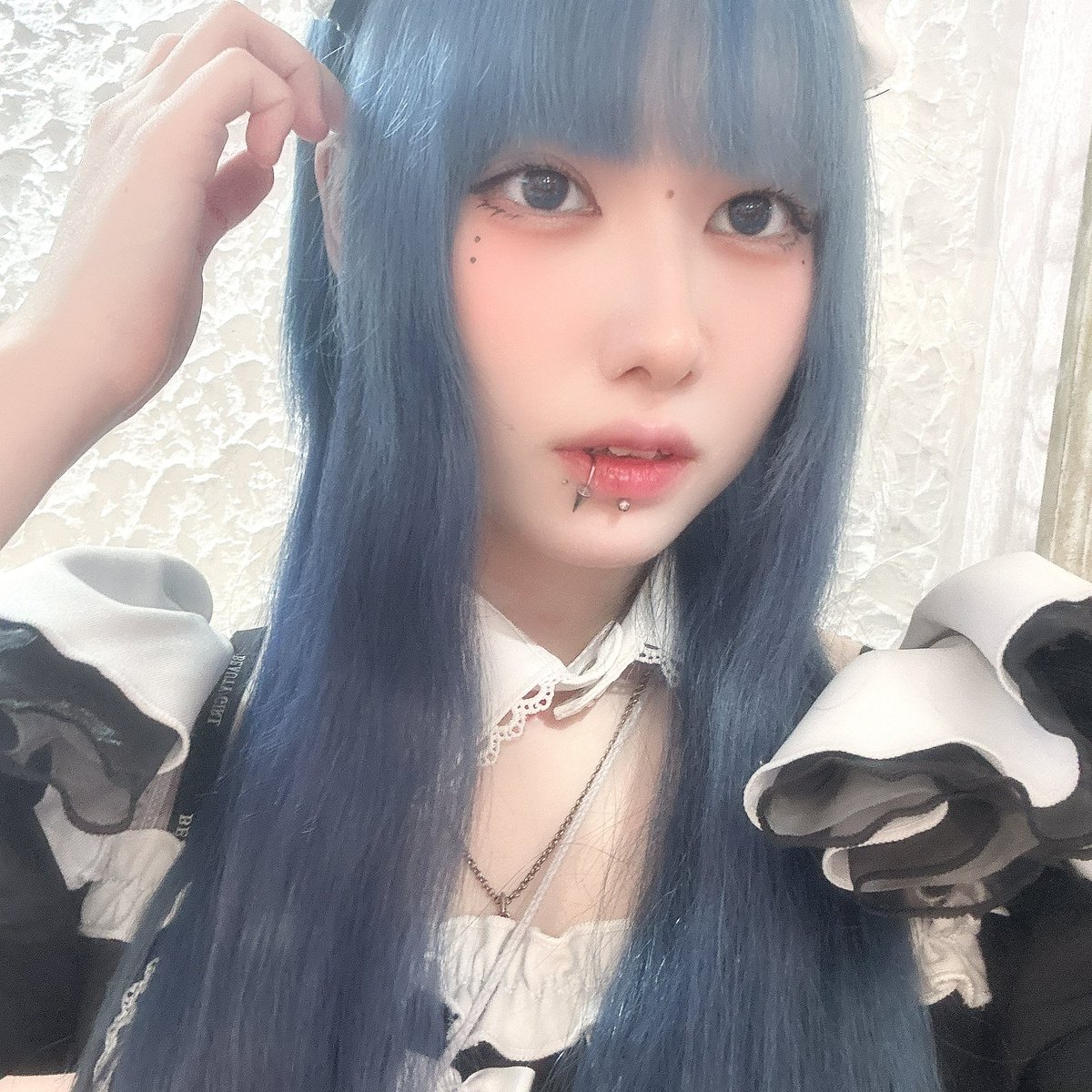 tamaki_candy's tweet photo. おきゅいん🎶
今日も下ろしてる^_  ̫ _^❤︎
ナチュラルメイクにしたよん！
華金なので沢山お酒飲みましょー！🎶🥃

1日1遠隔目指してるのでよければ応援してください🥃
ご帰宅、遠隔お待ちしてます🍬
#コンカフェ #コンカフェ嬢 #コンカフェ営業 #自撮り界隈

@Candymatuy8qqg https://t.co/MLmyfPMlts