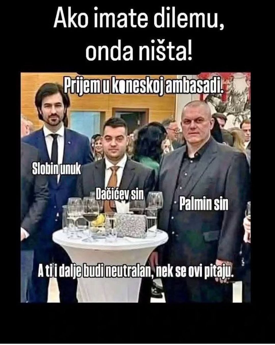 bodirogic45829's tweet photo. СЛОБИН унук - 4 милијарде долара  изнето у Русију док смо ми скапавали од глади са платама од 2 марке.

ДАЧИЋЕВ СИН - Виле у Монте Карлу и неки трговински ланци, а отац целог живота државни службеник.Одакле?

ПАЛМИН СИН - Ресавски рудници, Колубара, АИК ова имовина, отуђена Пивара, НАВИП, ВИВО КОМПЛЕКС, град у дуговима  који се крију, уништена комплетна индустрија и пољопривреда , сва јавна предузећа у расулу. 

ХОЋЕТЕ и даље да нам ти исти који су нас уништили , уништавају? 

Они бране своја баснословна богатства која су стечена пљачком