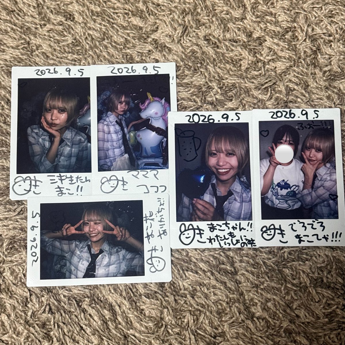 kv5r4's tweet photo. 9/5金髪ミキちゃんに恋して涙、3年連続お祝いできて嬉しい^ - ^
こんなビジュ良すぎてるのにアフパの特典会でのミキちゃんとの記憶が途切れ途切れで椎茸のお菓子の記憶しかないのほんとおかしい（） https://t.co/z8tiG2NbDA