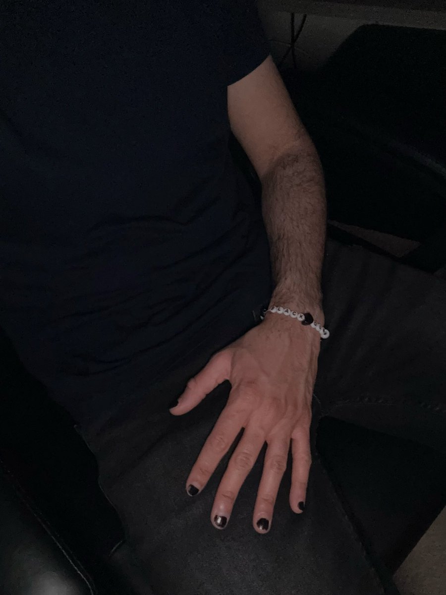 killdriftt's tweet photo. - hi :3 

- Darrow / 30 years old 

- male / straight / switch

- dms open

- don't ask me personal questions 

- extreme kinks 

- mdni please

#nsfwtwt https://t.co/6kzMkvOBJM