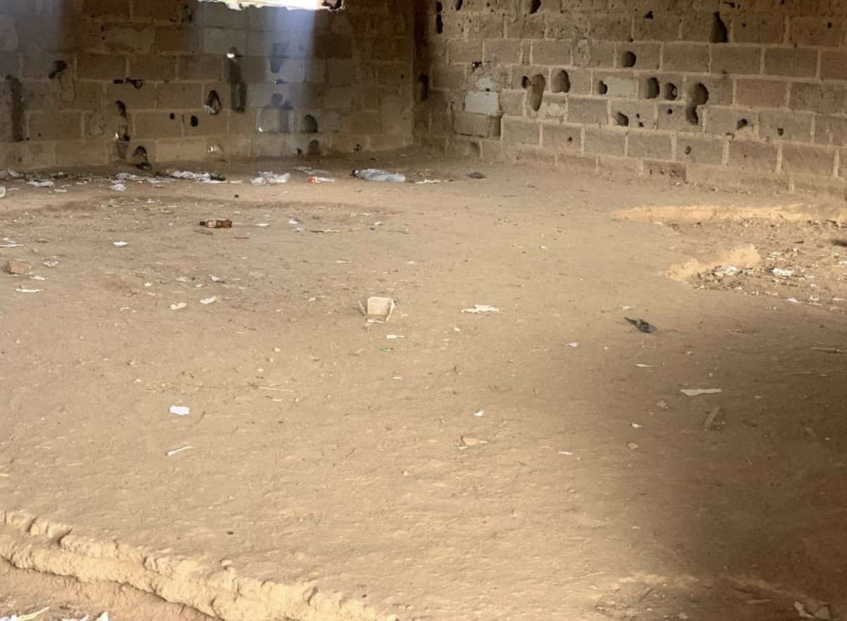monitng's tweet photo. RECALL!!!

Attn, Governor @seyimakinde 

One year and five months ago, we reported the terrible condition of Community Secondary School Awotan-Orisun in Apete, Ido LGA, Ibadan, Oyo State. We raised the issue because children were being forced to learn in an environment that was clearly not fit for them.

The classrooms were unplastered, dirty and without proper windows and doors. Some of the structures appeared unsafe, while overcrowding made the situation even worse. More than 150 JSS1 students were reportedly packed into one classroom, with an estimated student-to-teacher ratio of about 150:1.

We spoke about these children because behind every statistic is a child with a dream. A child who wakes up every morning, puts on a school uniform and goes to school hoping to learn, grow and build a better future.

But after all this time, what has actually changed?

From what we understand, the school is still waiting for meaningful intervention.

How do we expect these children to compete with students learning in decent classrooms when they are struggling to learn in such conditions? How can a teacher effectively teach more than 150 students in one classroom? How can we continue to talk about improving education while some public-school children are learning in environments like this?

This is happening while Oyo State continues to receive substantial revenue from FAAC. Between January and May 2026, the state reportedly received ₦131.08 billion in gross FAAC allocation and ₦116.13 billion net.

The issue is not simply about money. It is about priorities and the willingness to act.

Governor @seyimakinde, we reported this school 17 months ago. The children cannot wait forever.

There is growing concern that your attention is increasingly focused on the 2027 presidential ambition and the politics surrounding it. But while political calculations continue, children in Oyo State are still sitting in classrooms that urgently need government attention.

Governance should not take a back seat to political ambition.

@oyostategovt and @FeedbackOYSG, please visit Community Secondary School Awotan-Orisun. See the classrooms. Talk to the students, teachers and parents.

These children deserve a safe and decent place to learn.

Please fix this school. They have waited long enough.

#FixPublicSchools #OyoState #EducationForAll