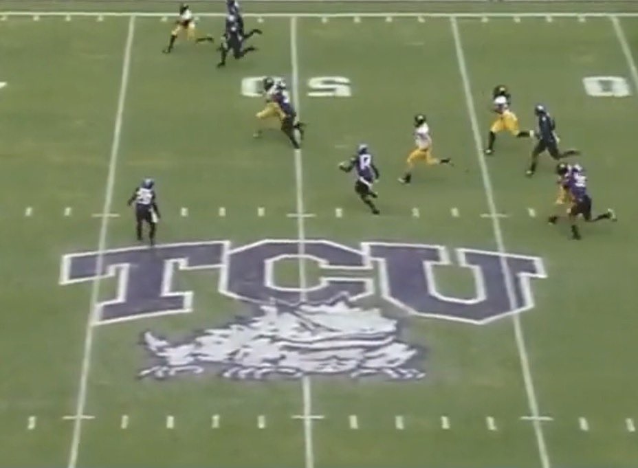 kyler_tesch's tweet photo. @TCUFIELDCREW Any discussion of bringing this logo back to midfield if we can’t have horned frogs at the 20s? https://t.co/aeKyQMms9g