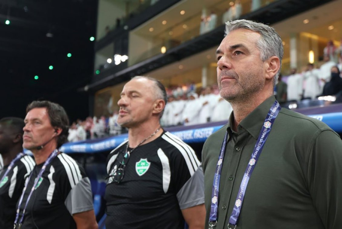 next_ahli's tweet photo. #PusicOutWernerIn
لو فزنا ١٠ صفر اليوم ضد الحزم
المدرب هذا مرفوض 
هذا ماكمل شهر معانا وارتكب ثلاث مصايب بحق #الاهلي
الاولى: جلب ارتيم
الثانيه: طير الدوري عليك من اول شهر
الثالثه: تدهور مستوى بعض اللاعبين
هذا لو استمر اكثر من كذا بتزيد المصايب
القارات وكأس الملك والنخبة وغيرها؟! https://t.co/41rAMroMhs