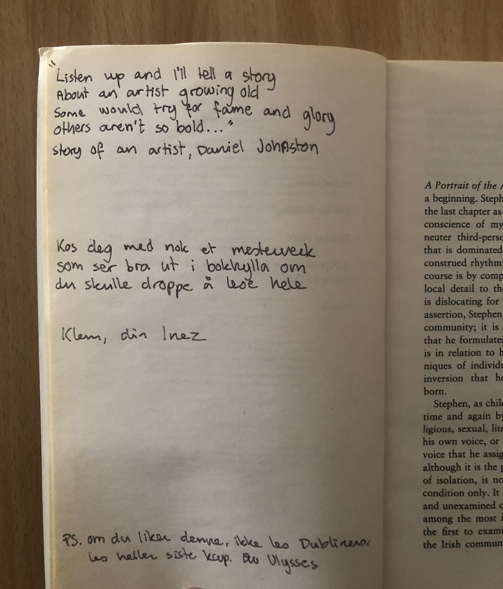 harpercabot's tweet photo. nella dedica di un libro usato che trovai un po’ di tempo fa ☁️ https://t.co/swcru9bIJd