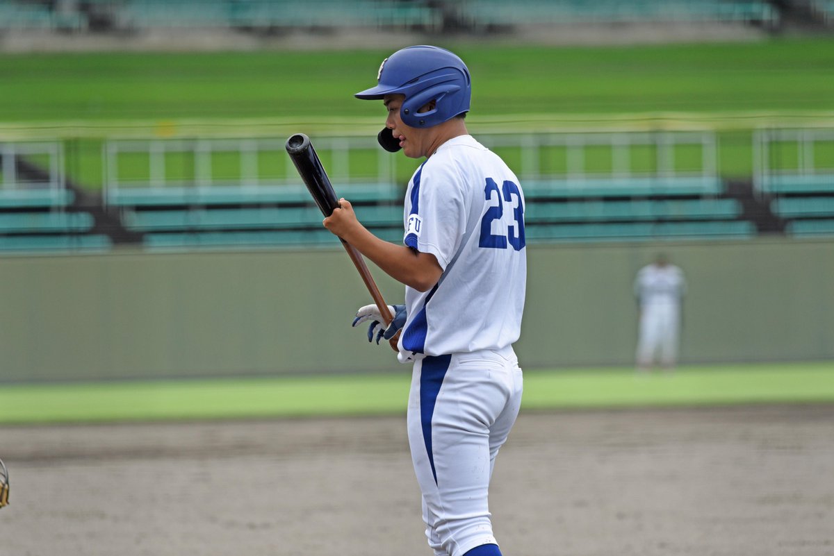 jumbonokachi511's tweet photo. 岐阜聖徳学園大 横山温大 外野手（県岐阜商 1年）

9回裏、1点ビハインドの2死2塁で代打で登場。
同点タイムリーを放ち、その後の逆転サヨナラにつなげました。
こういう場面で打てるところが“スター”ですね＾＾
やっぱり持っています。 https://t.co/pywEwa3o0t