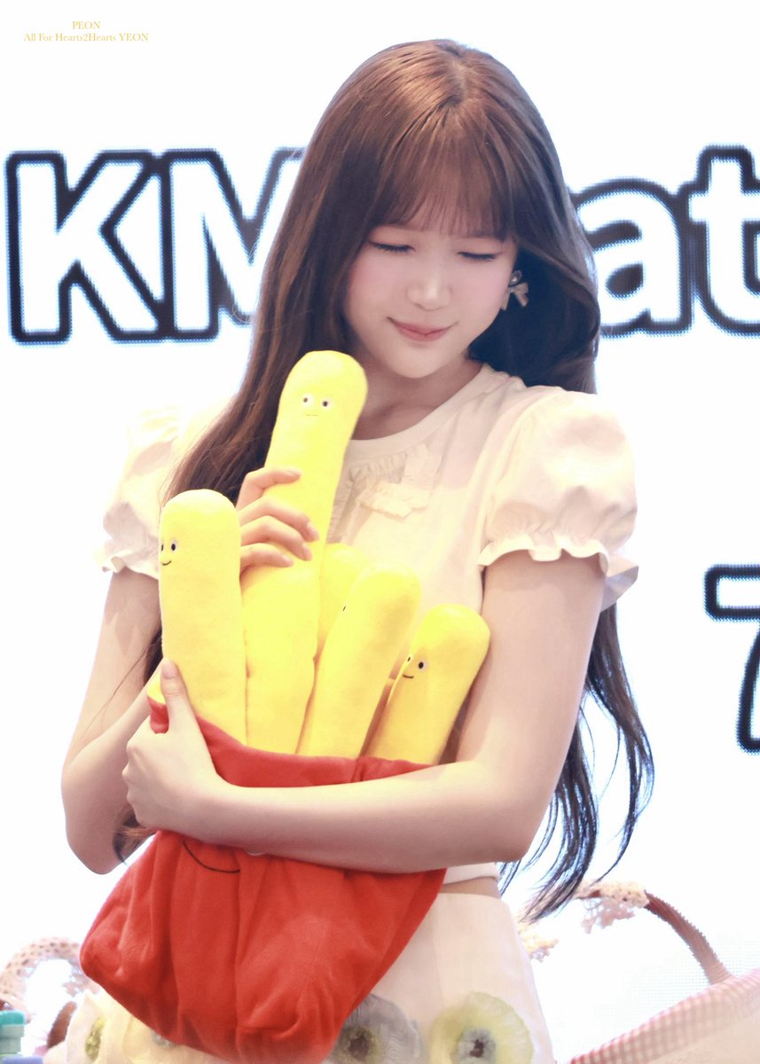 peon419's tweet photo. 260731

🍟

#Hearts2Hearts #하츠투하츠 
#YE_ON #YEON #예온 https://t.co/hgfLmfTvdj