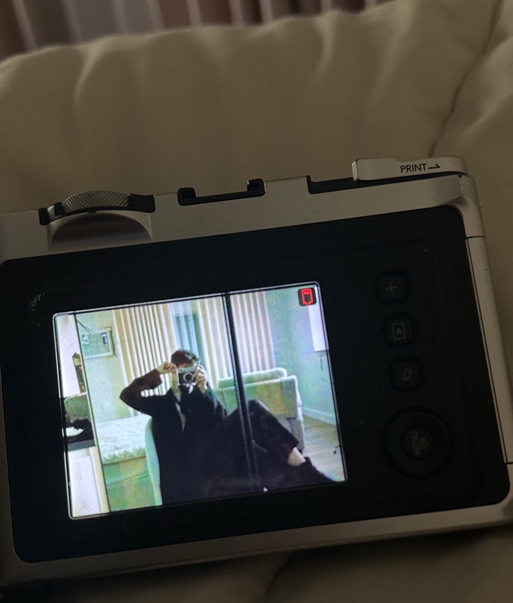 11liiu's tweet photo. https://t.co/DkGIjHhWWZ