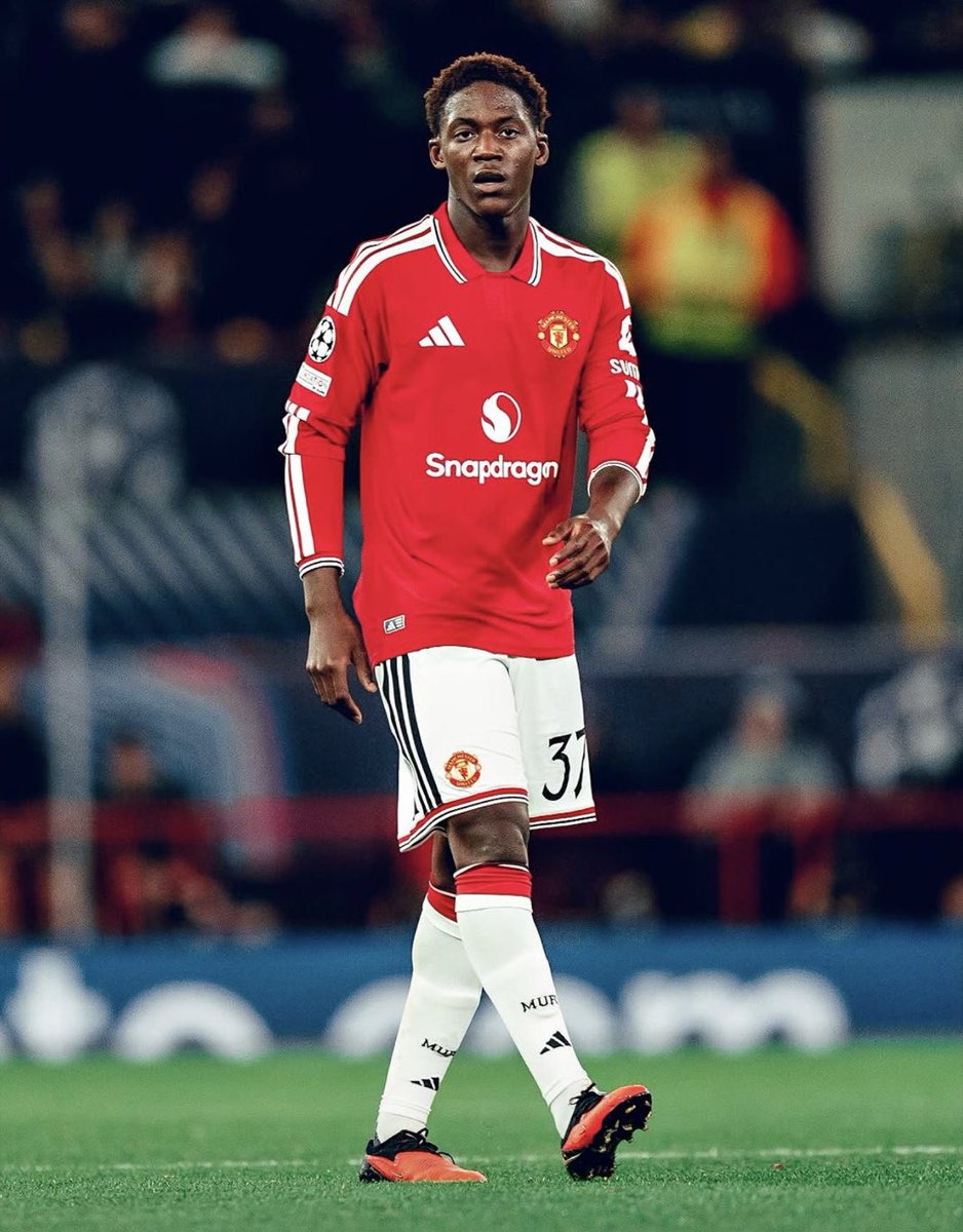 UTDTrey's tweet photo. Kobbie Mainoo starts for every club in the world. 

Argue with yourself https://t.co/p3po69sn2G