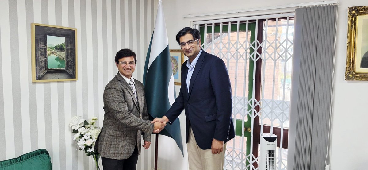 Kashifdrs's tweet photo. 🇵🇰 🇬🇧 𝐈𝐦𝐩𝐨𝐫𝐭𝐚𝐧𝐭 &amp; 𝐅𝐫𝐮𝐢𝐭𝐟𝐮𝐥 𝐌𝐞𝐞𝐭𝐢𝐧𝐠 𝐖𝐢𝐭𝐡 𝐓𝐡𝐞 𝐂𝐨𝐧𝐬𝐮𝐥 𝐆𝐞𝐧𝐞𝐫𝐚𝐥 𝐎𝐟 𝐏𝐀𝐊𝐈𝐒𝐓𝐀𝐍 𝐈𝐍 𝐁𝐈𝐑𝐌���𝐍𝐆𝐇𝐀𝐌

𝐀𝐍𝐎𝐓𝐇𝐄𝐑 𝐍𝐄𝐖 𝐏𝐑𝐎𝐉𝐄𝐂𝐓 𝐃𝐈𝐒𝐂𝐔𝐒𝐒𝐄𝐃 𝐀𝐍𝐃 𝐈𝐍 𝐏𝐈𝐏𝐄 𝐋𝐈𝐍𝐄 https://t.co/SIKsEmad6y
